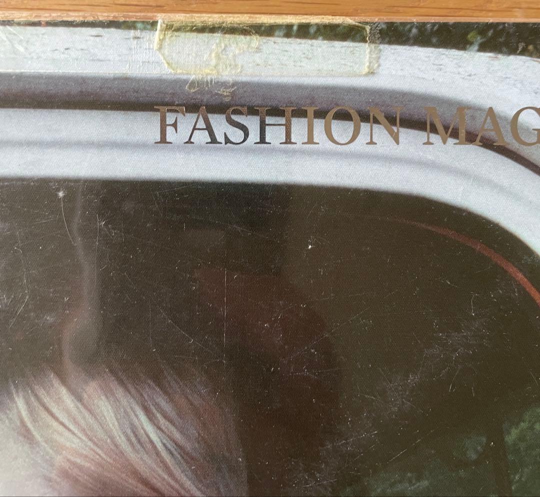 アート・デザイン・音楽 FASHION MAGAZINE Lise Sarfati