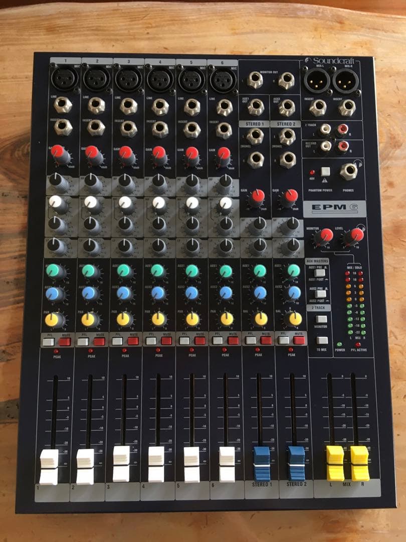 Soundcraft EPM6 アナログミキサー