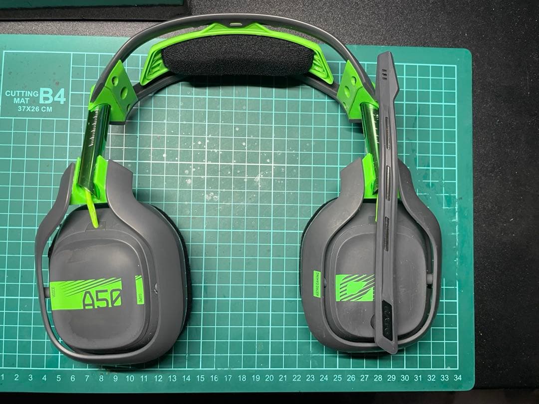 ASTRO A50 ワイアレスゲーミングヘッドセット