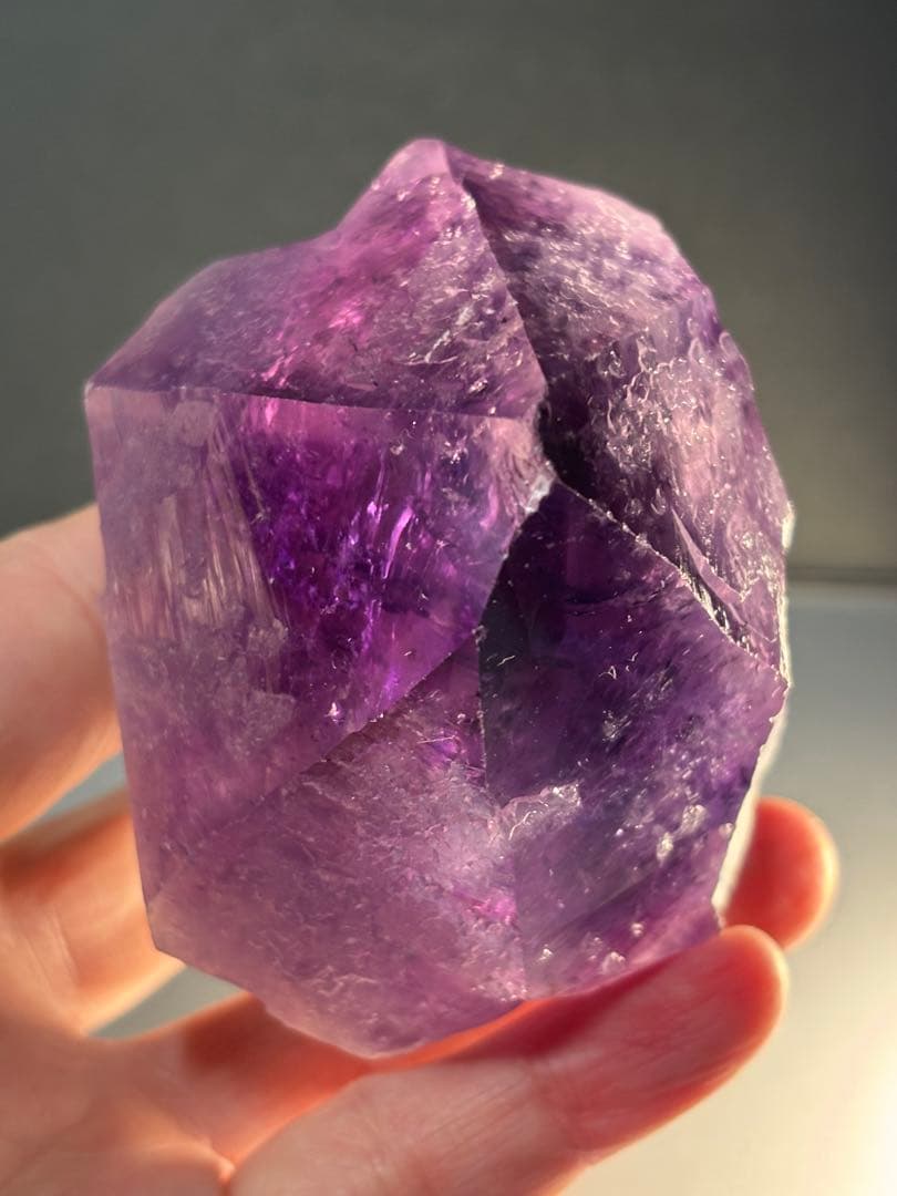ブラジル産アメジスト　423g 大粒　天然石