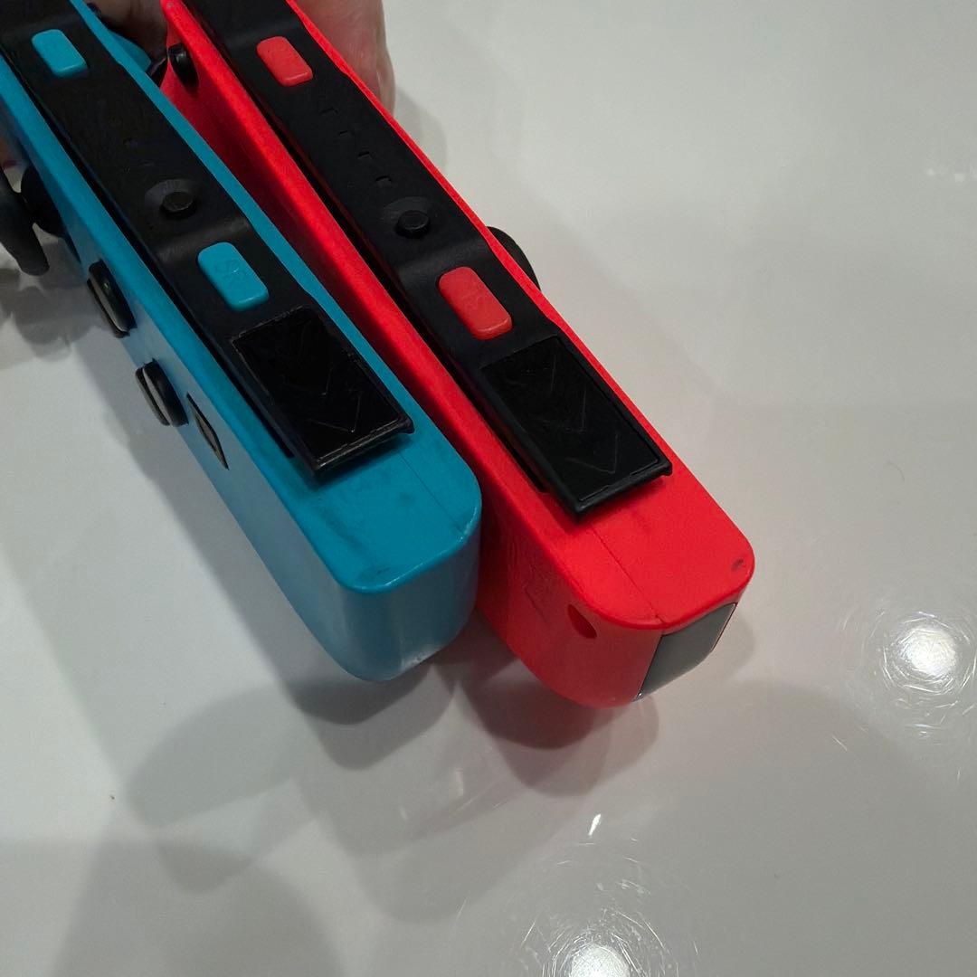 【中古】Nintendo Switch 本体 青/赤