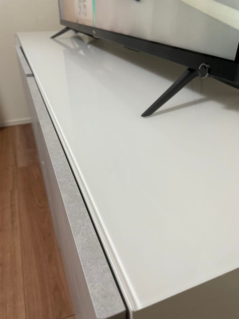 IKEAのテレビ台　使用期間9月程度