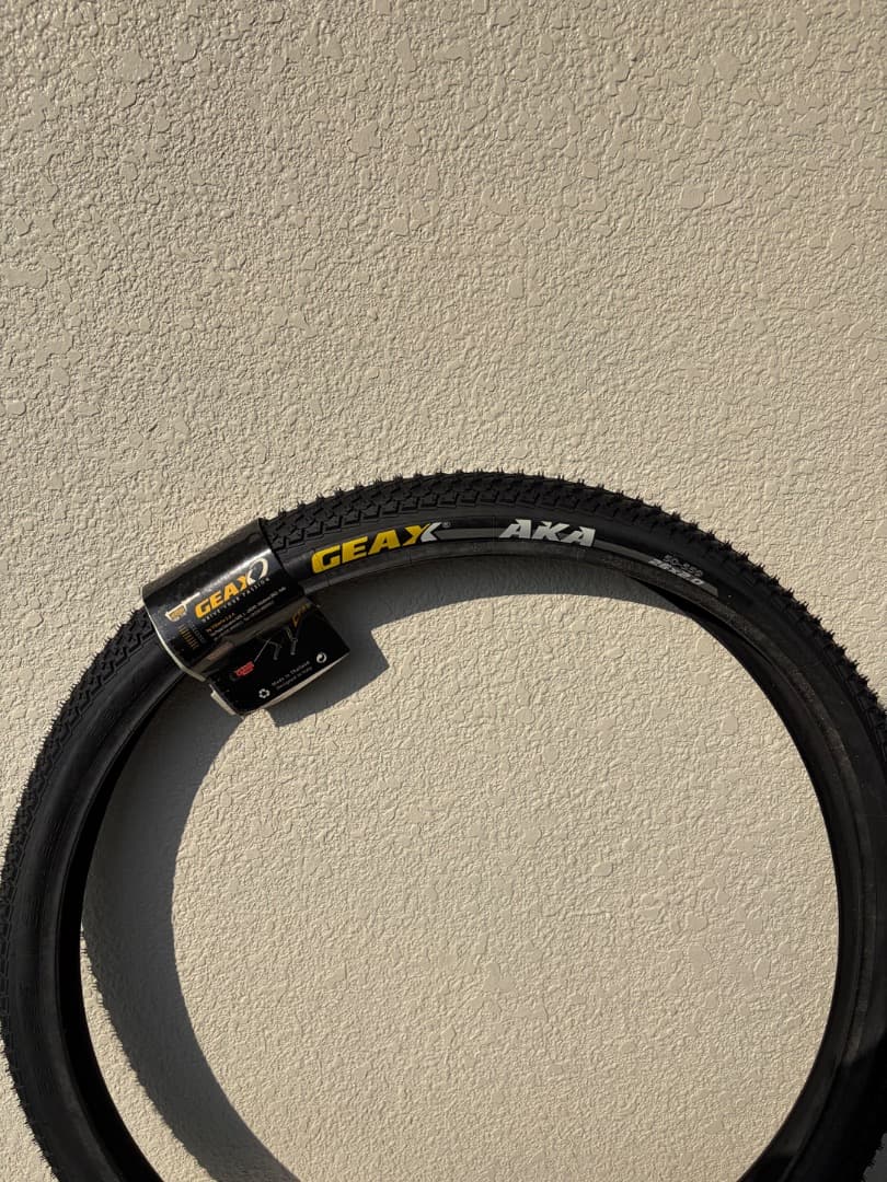 新品 Vittoria GEAX AKA 26×2.2 2本 26x2.0 2本