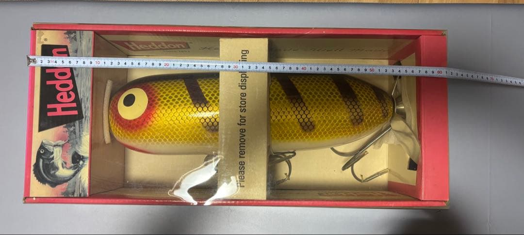 Heddon Giant Lure イエロー・ブラックストライプ
