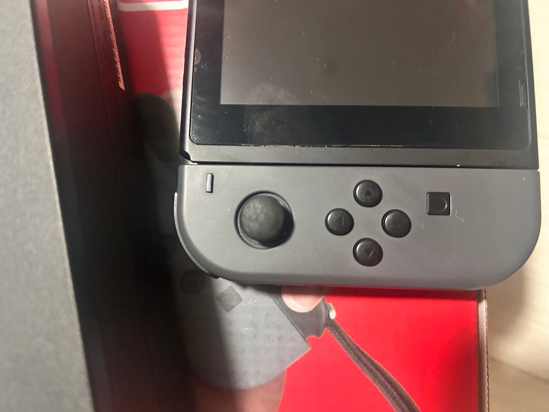 Nintendo Switch 本体 (キャリングケースもお付けします！)
