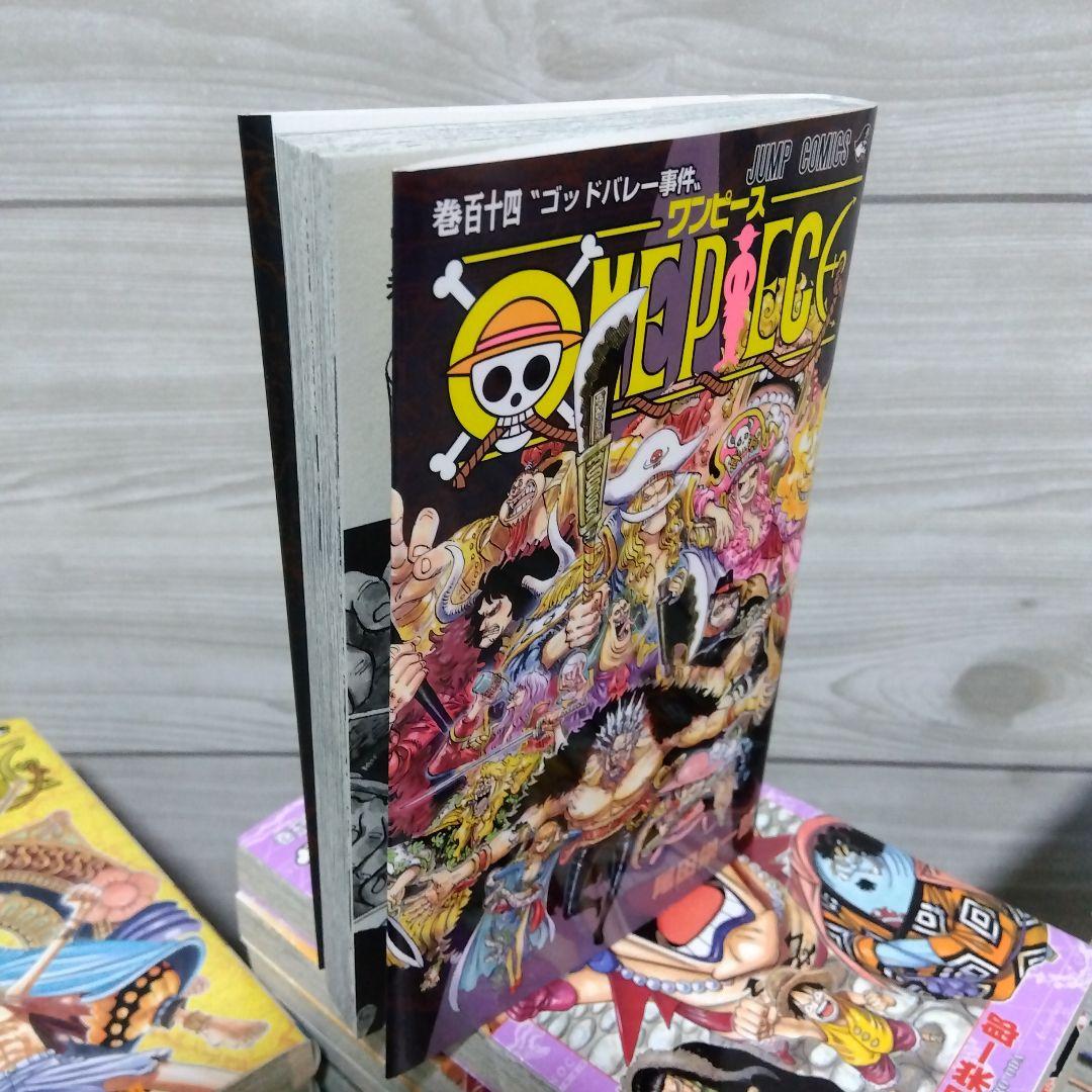 ☆ONE PIECE　全114巻＋おまけ沢山セット！ワンピース　尾田栄一郎先生☆