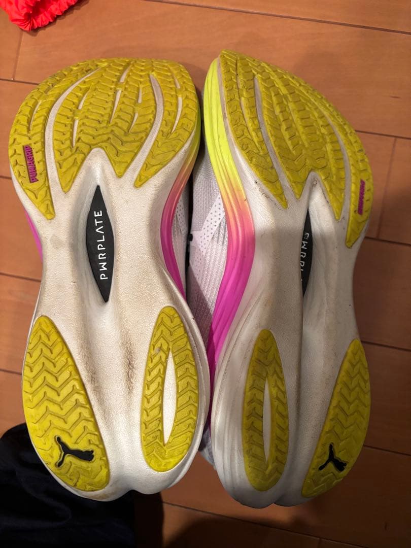 PUMA Nitroディヴィエイト ニトロ 3 EKIDEN グロー