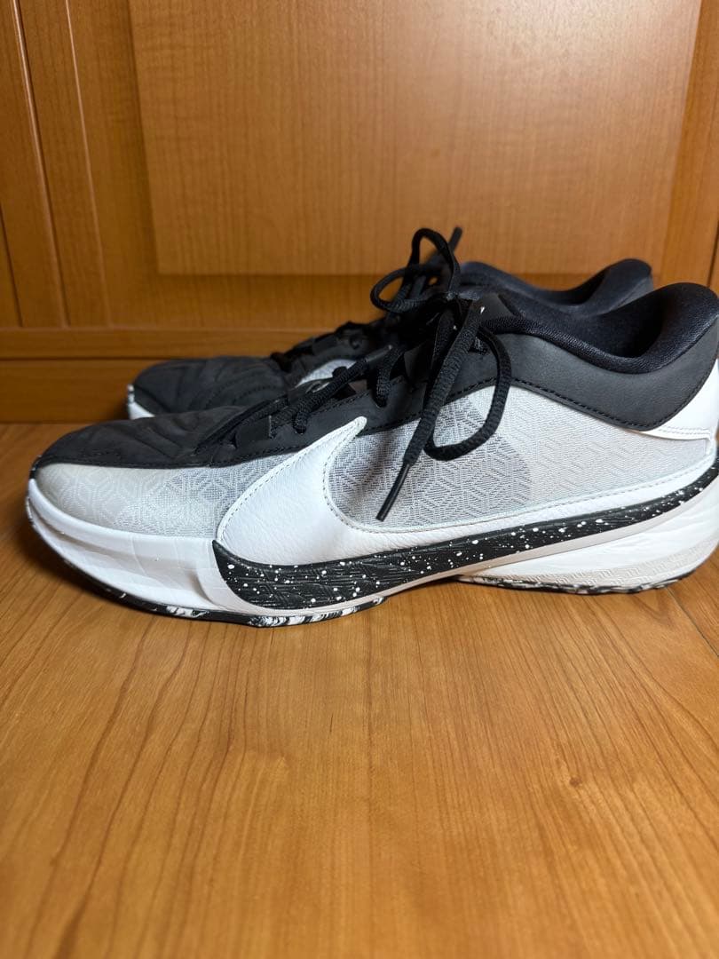 NIKE フリーク5EP 【28センチ】