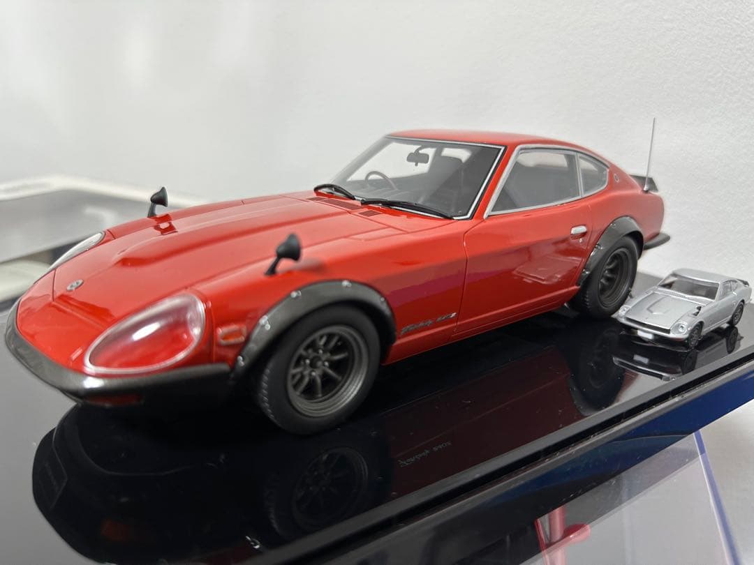 l*l様 京商Nissan Fairlady 240Z ミニカー 1/18 レッ