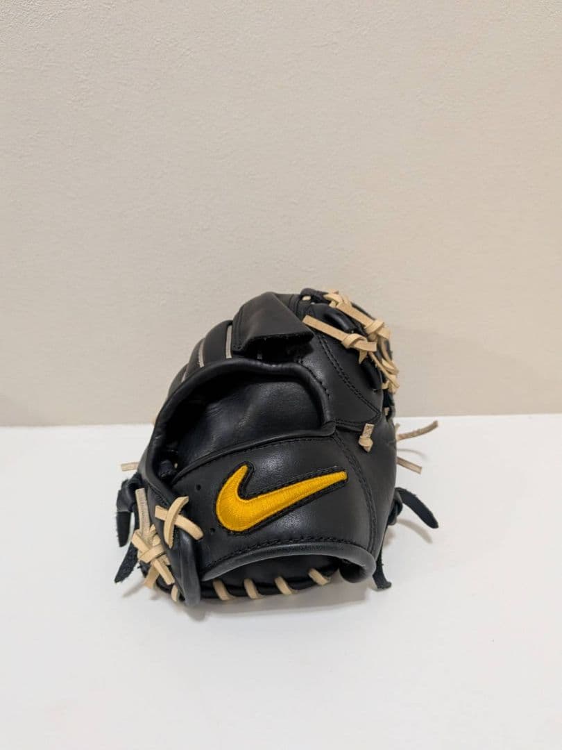 【希少品】NIKE 軟式 投手用グローブ 松坂モデル