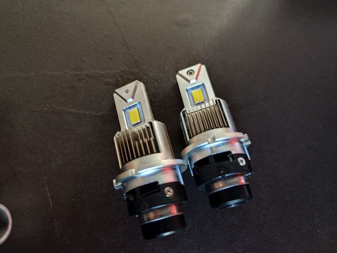期間限定セール　HID屋 D2S LED ヘッドライト 中古他2点デリカD5前期