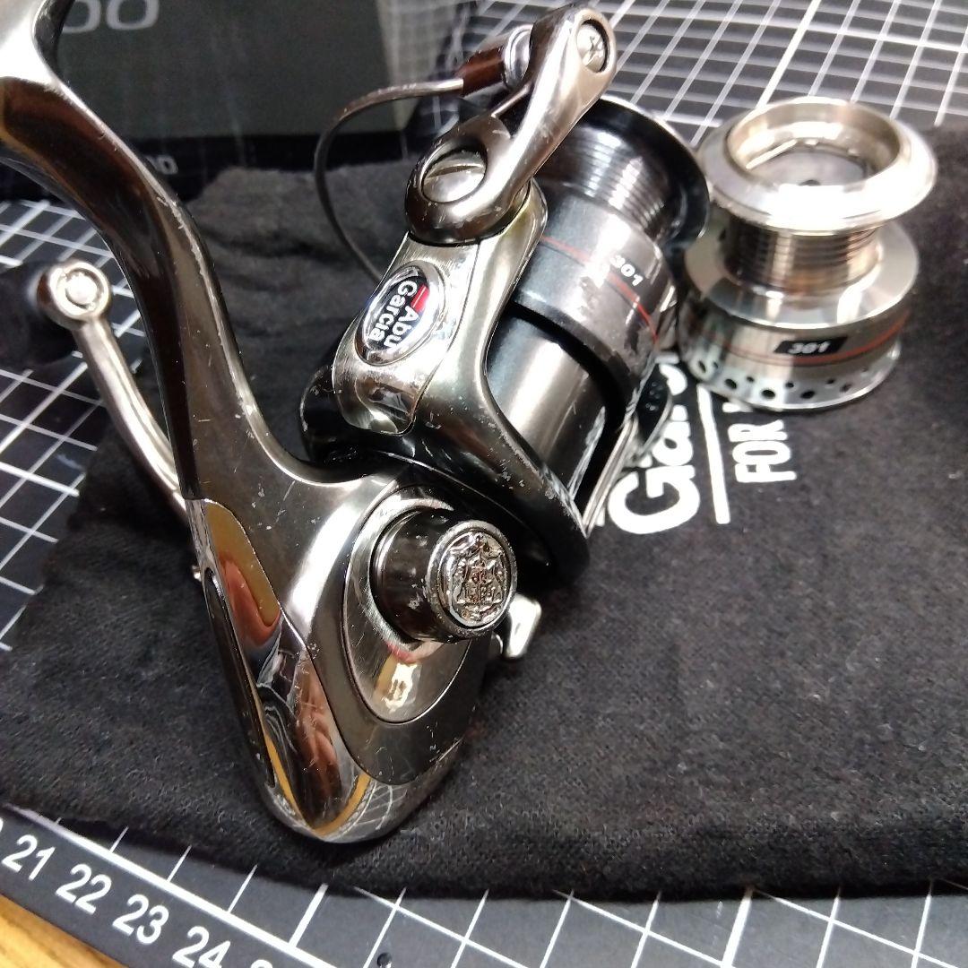 SHIMANO NASCI 2500 スピニングリール（アブのリール付き）
