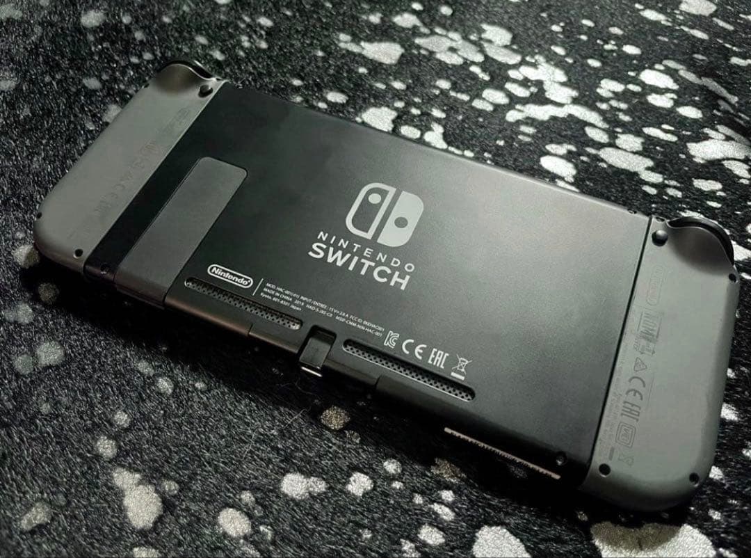 itsroro●ジャンクNintendoSwichスイッチ本体&ソフト●