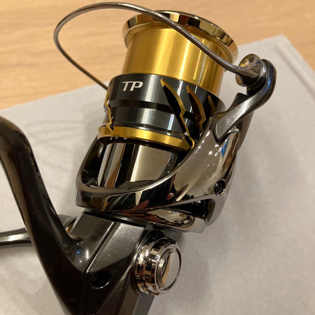 SHIMANO TP スピニングリール 20ツインパワー２５００s 中古