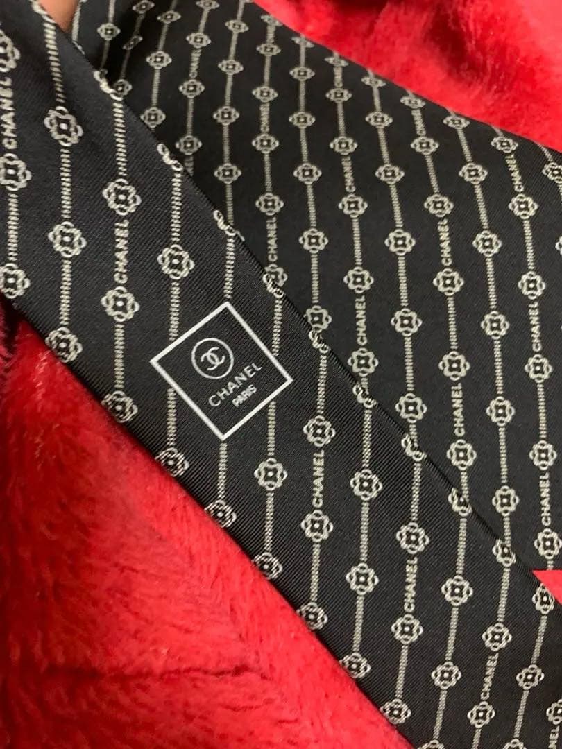 CHANEL シルクネクタイ ブラック。美品。