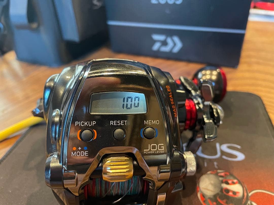 DAIWA SEABORG 200J 電動リール