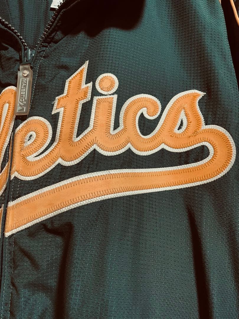MAJESTIC athletics スタジャン