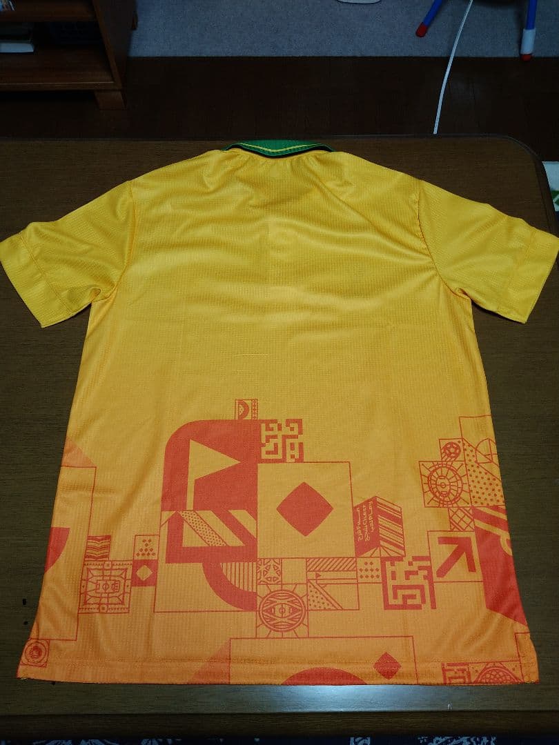 【新品】2022年 サッカー FIFAワールドカップ ブラジル代表ポロシャツM
