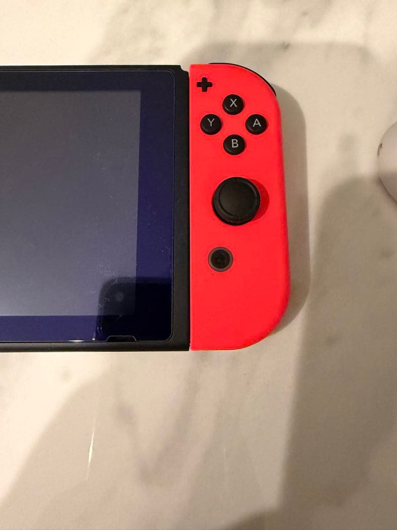 Nintendo Switch 本体 青と赤のJoy-Con