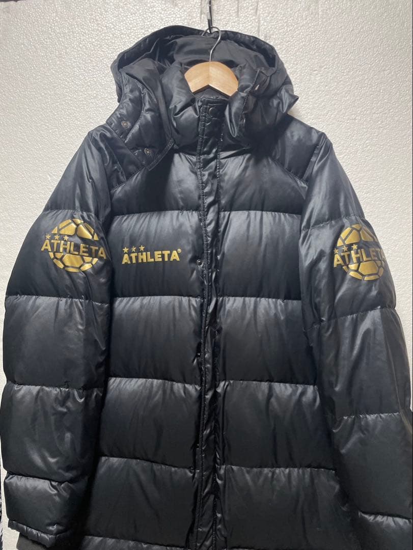 ATHLETA ブラック ダウンコート　アスレタ　ベンチコート　フットサル