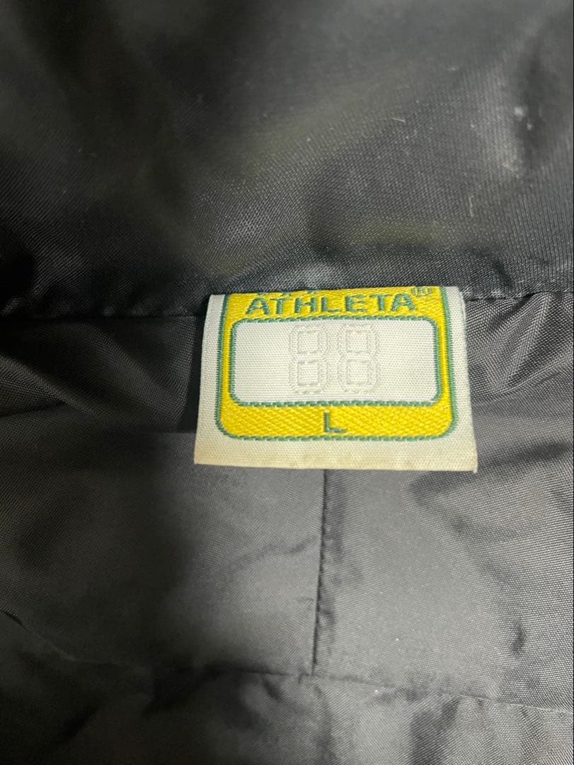 ATHLETA ブラック ダウンコート　アスレタ　ベンチコート　フットサル