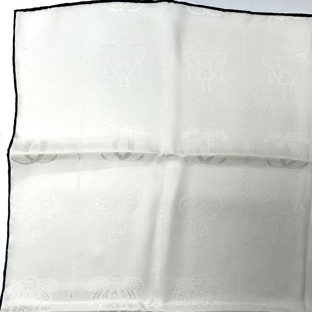 未使用　Cartier スカーフ　ホワイト　シルク 86cm 箱付き