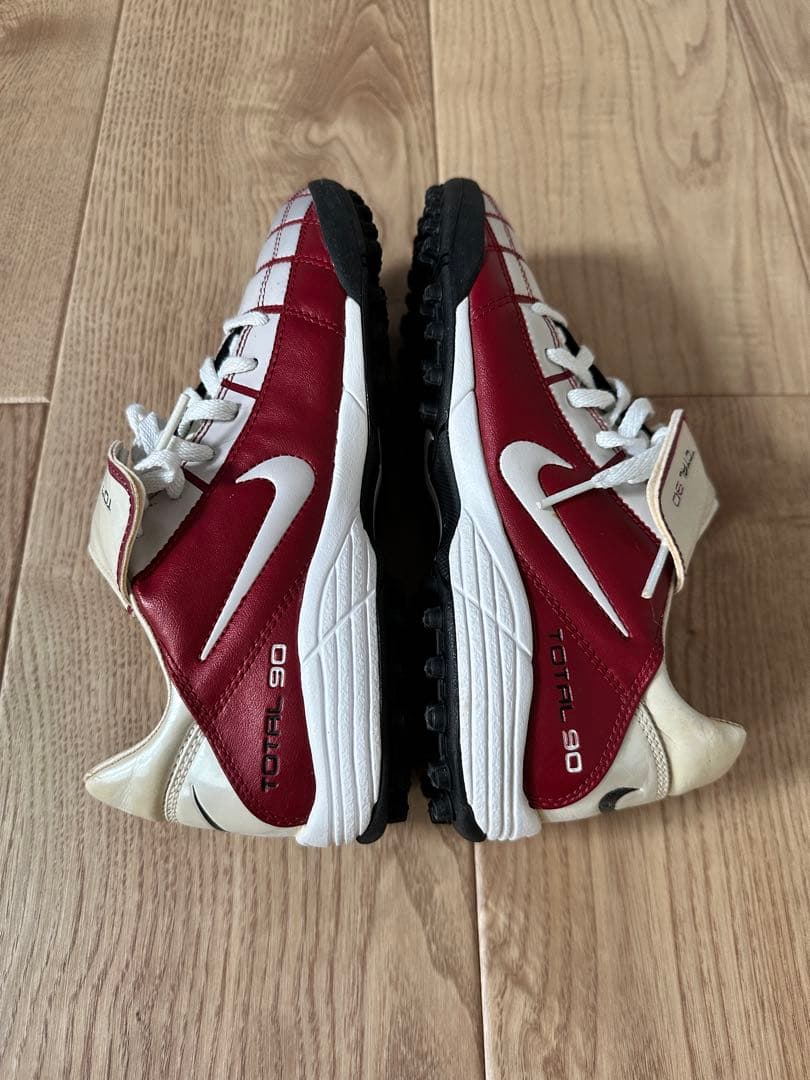 シューズ NIKE Total 90 II TF