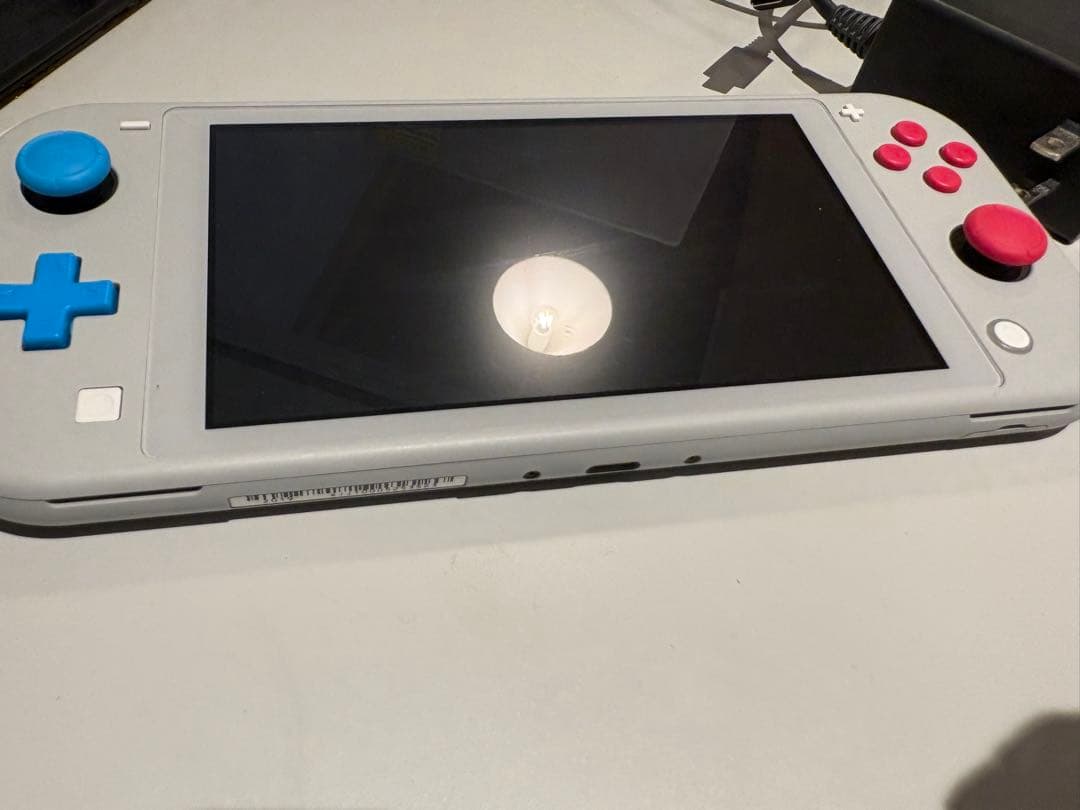 【限定モデル】Nintendo Switch Lite ザシアン・ザマゼンタ本体