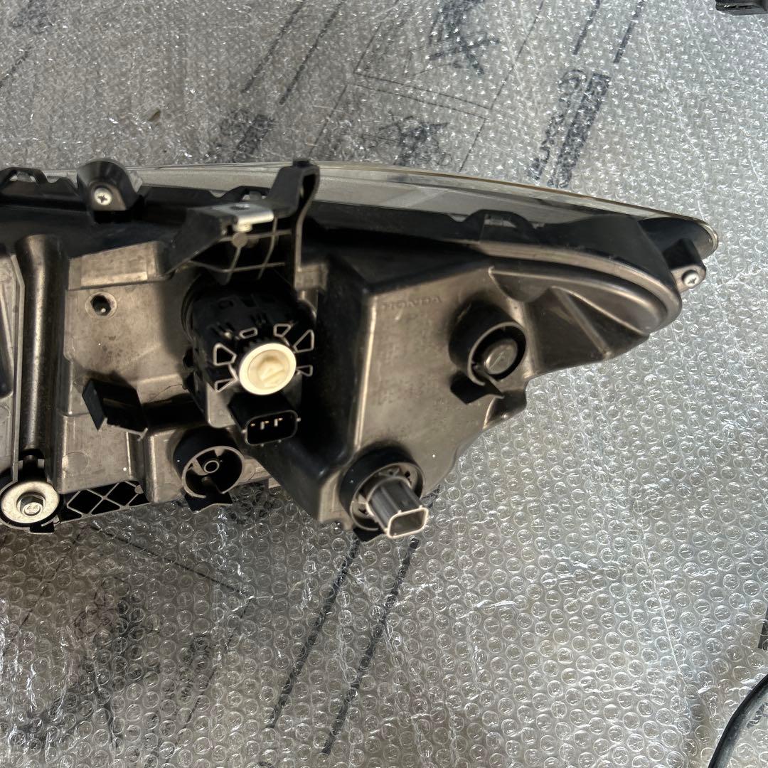 フィット　ヘッドライト　右　STANLEY W3674 ジャンク品