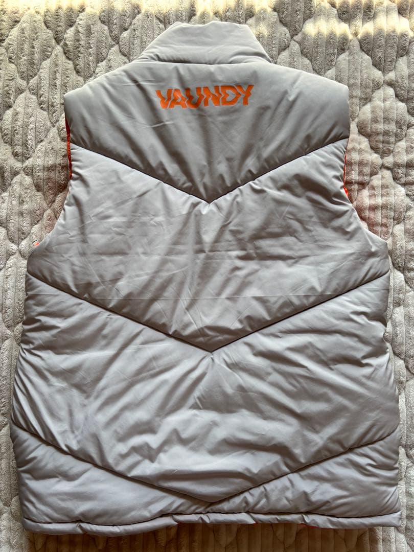 vaundy Logo Down Vest Lサイズ　中古　ダウンベスト