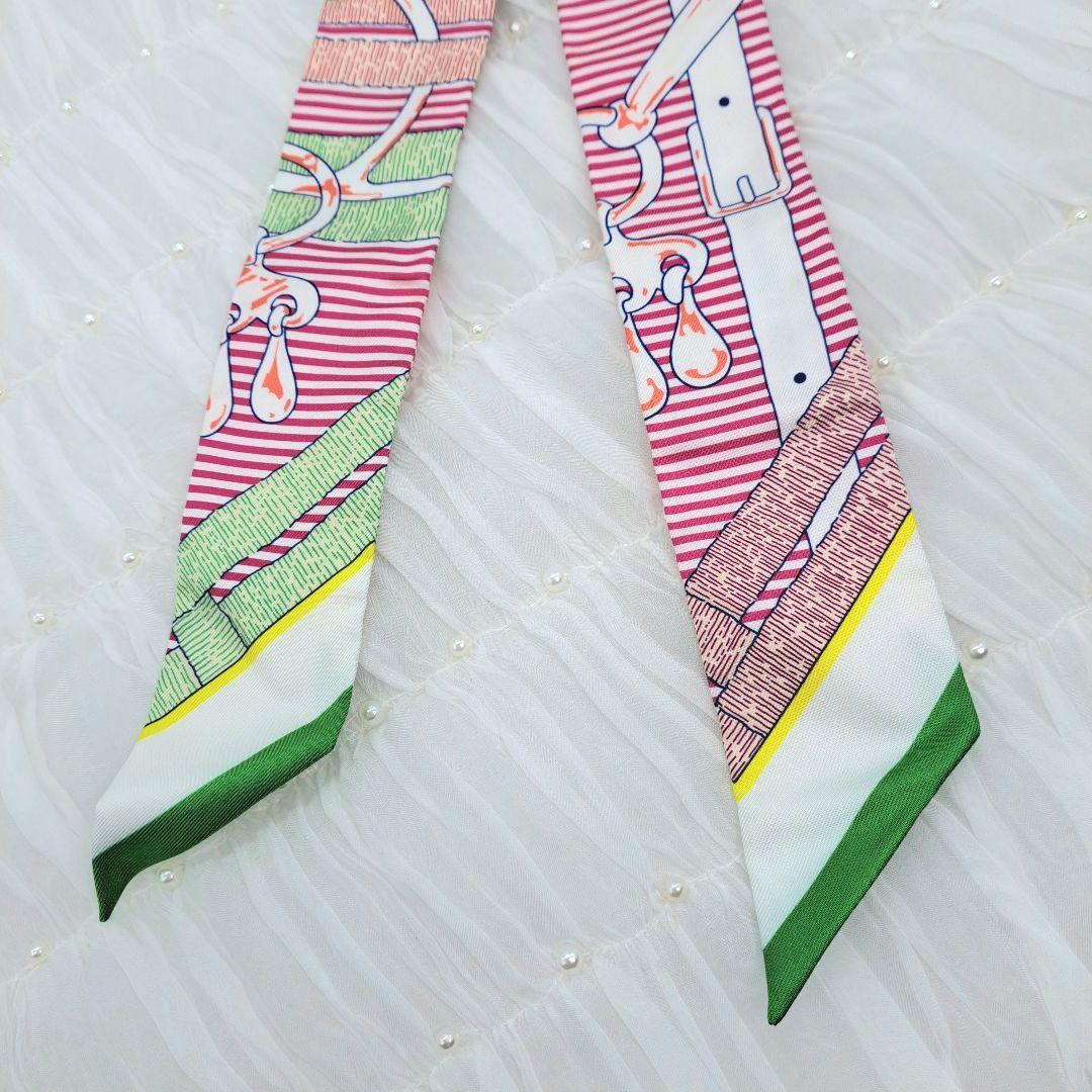 美品　エルメス　ツイリースカーフ　シルク100%　箱付　ピンク×グリーン×黄色