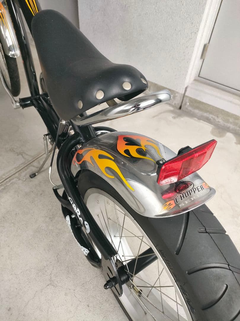 チョッパータイプの自転車