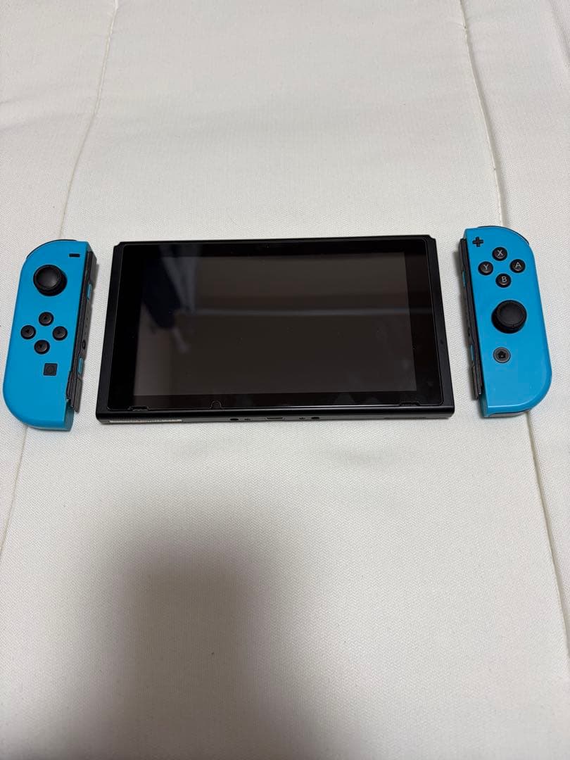 Nintendo Switch 本体 青色 ストラップ付き