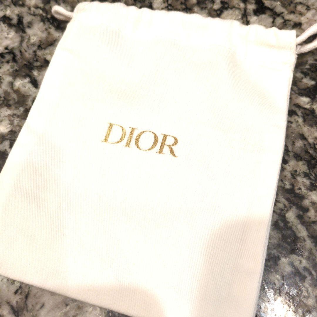 ディオール Dior ヘアクリップ　2025 ホリデー ノベルティ星型 スター