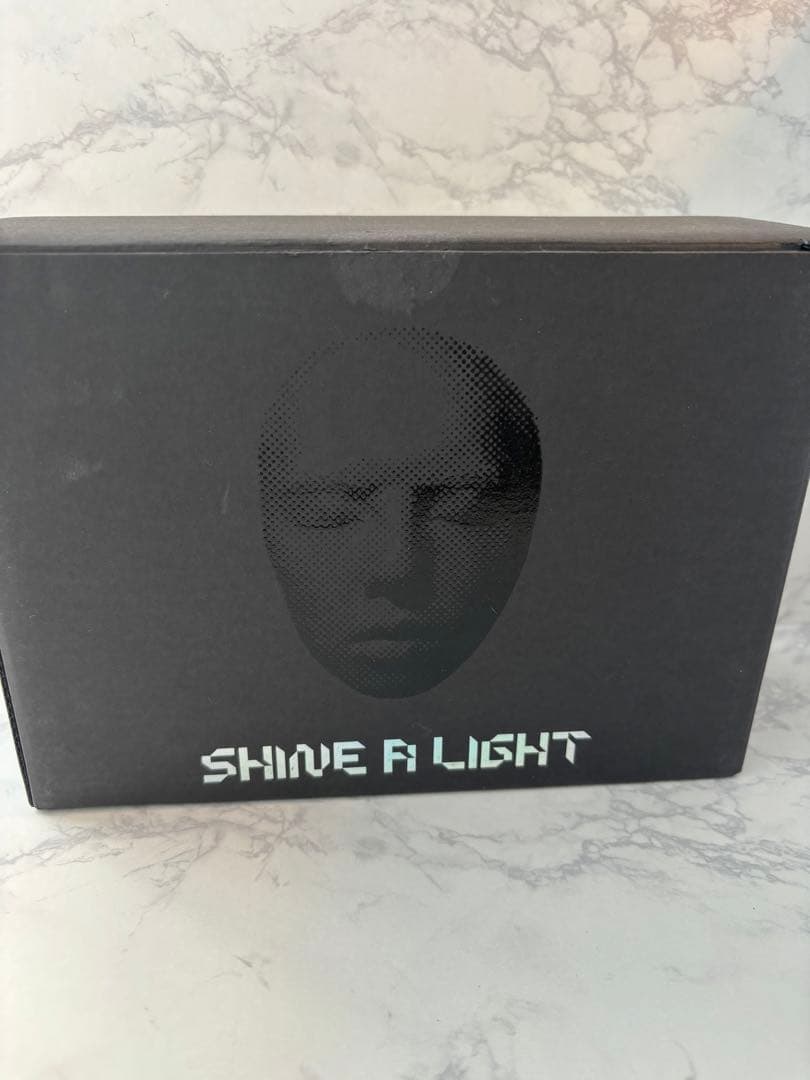 【初回生産限定】G-DRAGON shine a light アルバム