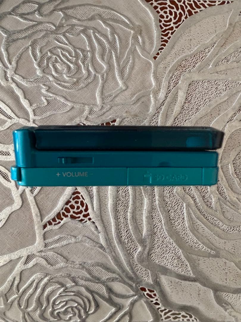 ニンテンドー3DS 本体 + ソフト2本 + 説明書