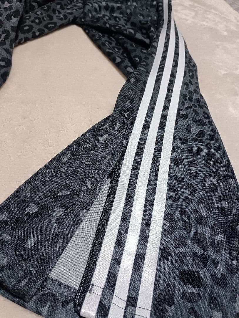 adidasレオパード ファイヤーバード 極美品 S表記 JV7582