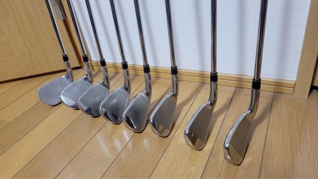 テーラーメイド　SIMアイアン キャディバック　セット