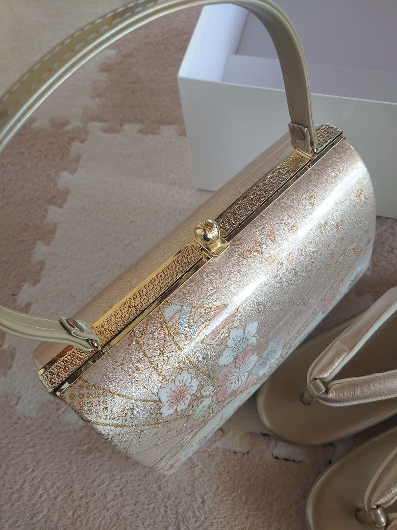 美品 シャンパンゴールド 花柄 和装用 バッグと草履セット