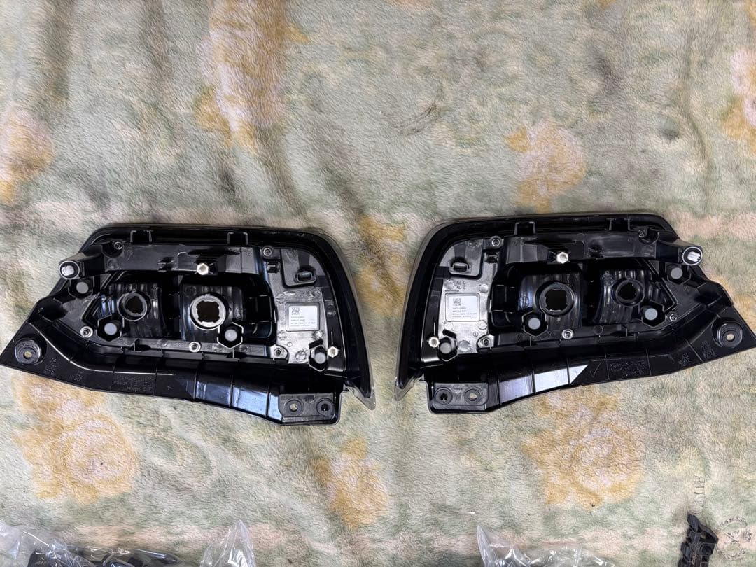 新品　左右セットスズキ ワゴンR テールランプ テールレンズ　MH55S