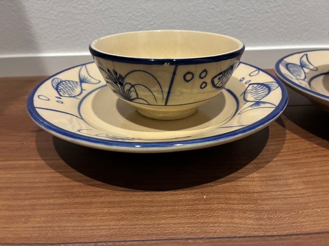 ソンべ焼き　ベトナム ライテウ焼き　陶器 手描き魚と植物の飯碗　大皿4個セット