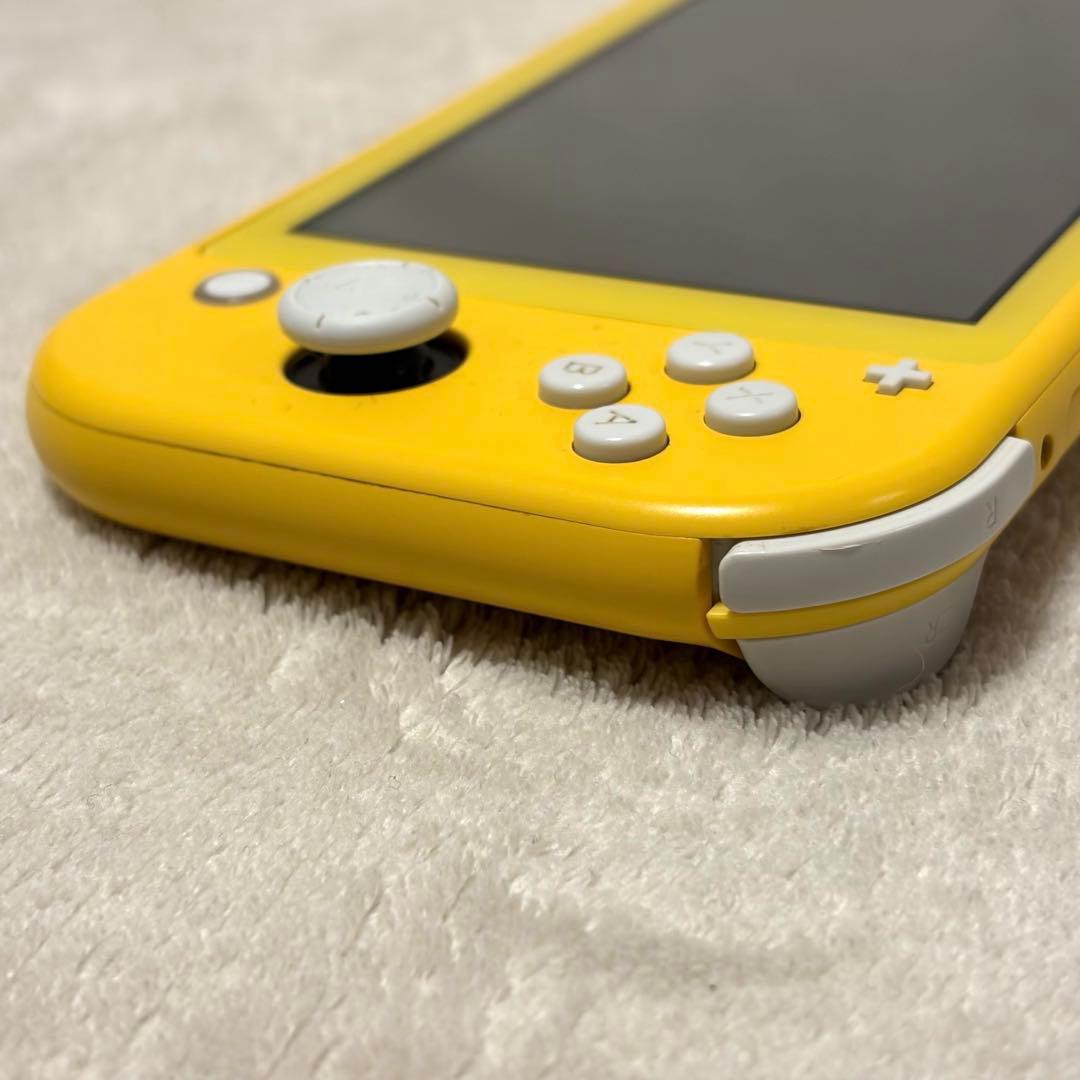 美品 動作確認済 ニンテンドー Switch Lite イエロー 本体 充電器付