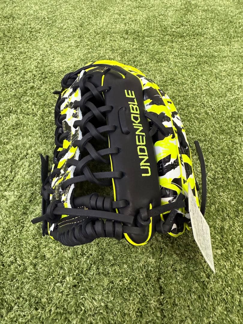 ✨超貴重✨Under Armour グローブ迷彩 外野手用 軟式グローブ