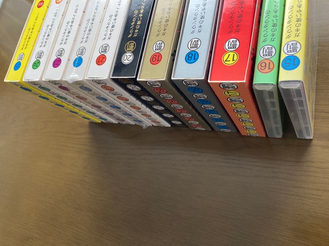 【美品】絶対に笑ってはいけないシリーズ 15巻〜25巻　DVD特典パスケース付き