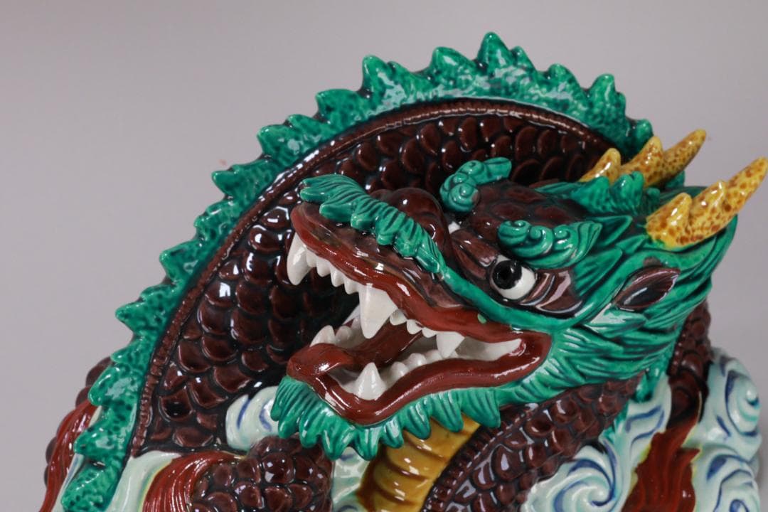 九谷焼　太吉　糠川清章　雲龍　干支 竜　置物 飾物 床飾り BE786