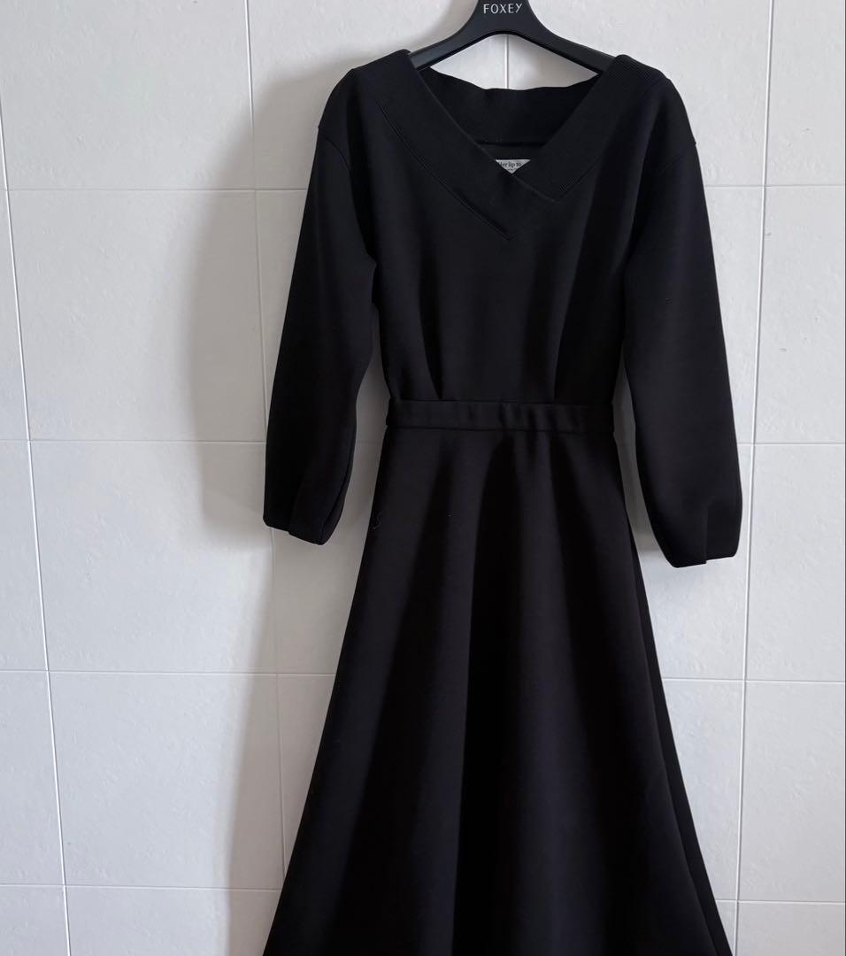 Her lip to Easy Essential Jersey Dress 黒