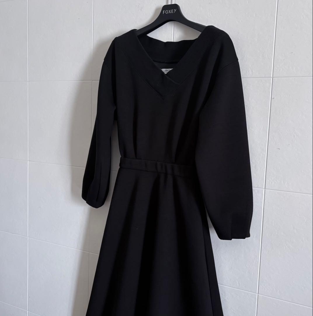 Her lip to Easy Essential Jersey Dress 黒