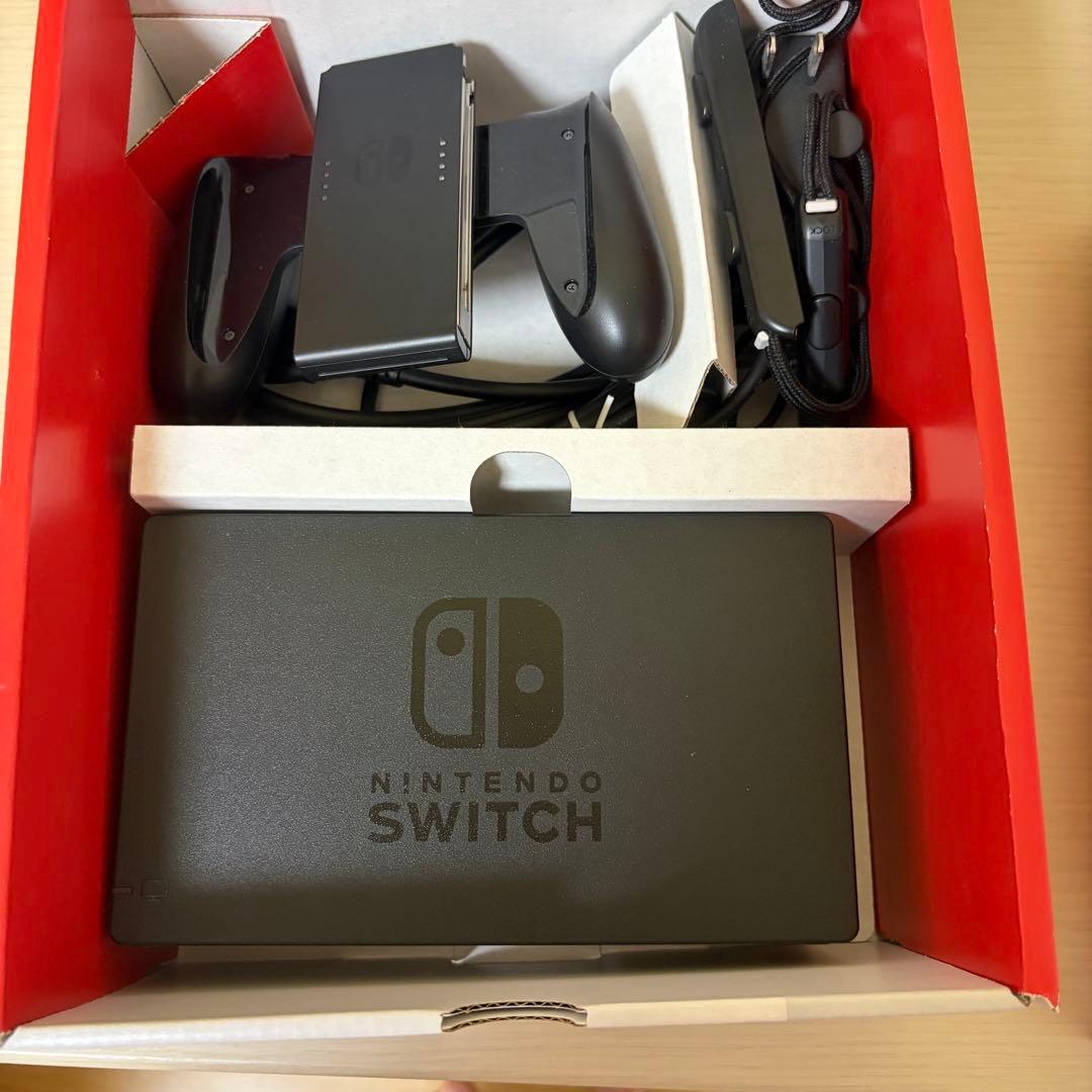 Nintendo Switch 本体 付属品全てあり。