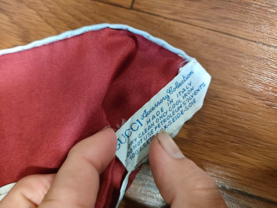 a46 GUCCI　グッチ　スカーフ　シルク100