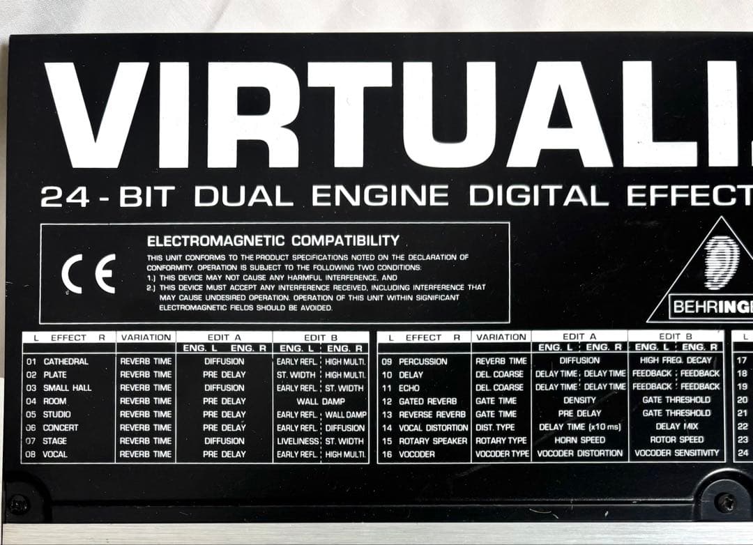 BEHRINGER マルチエフェクター DSP1024P